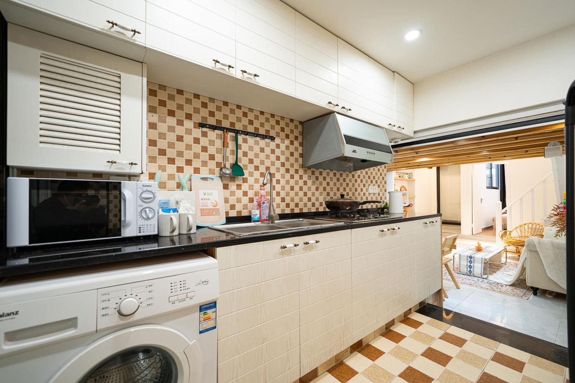 Shanghai Downtown Yi Du B&B - Near South Shaanxi Road Metro Station 600Meters Dış mekan fotoğraf