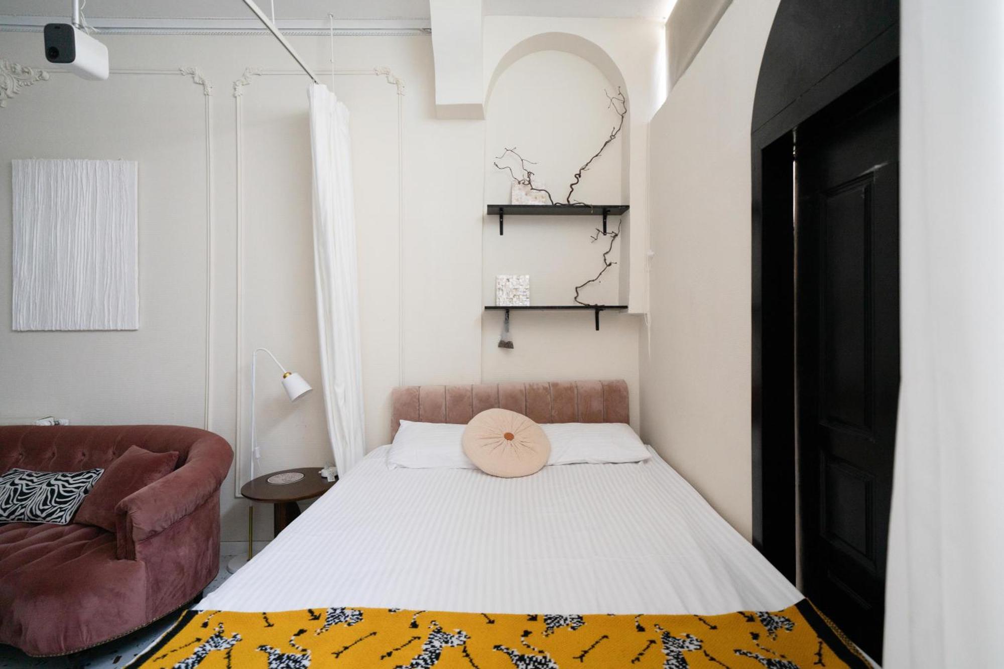 Shanghai Downtown Yi Du B&B - Near South Shaanxi Road Metro Station 600Meters Dış mekan fotoğraf